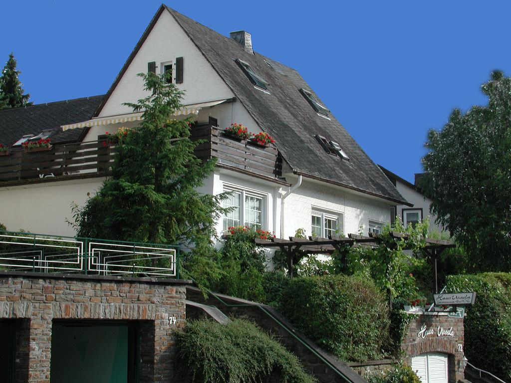 Haus Uebernachtenswert Cochem Mosel Exterior foto